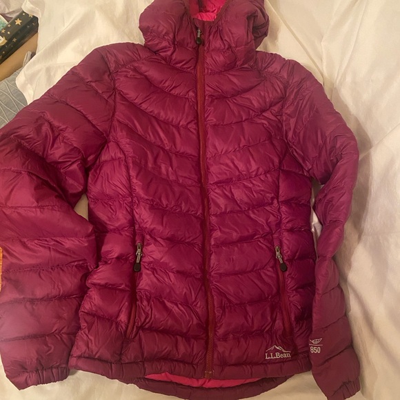 L.L. Bean Women's Jacket in Bright Pink - Picture 1 of 4